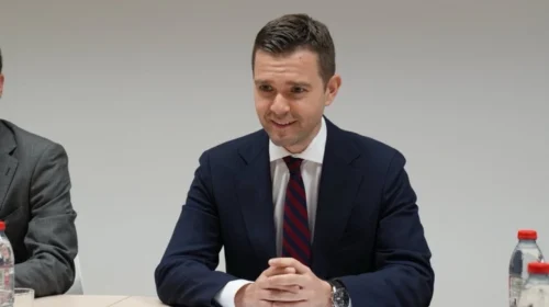 Mucunski në takim ministror për Korridorin 8 në Tiranë