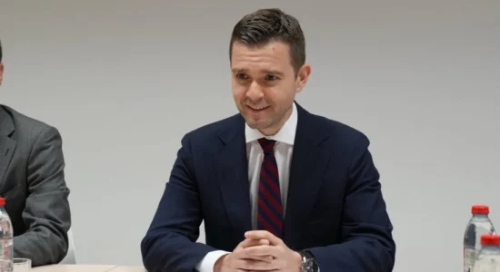 Mucunski në takim ministror për Korridorin 8 në Tiranë