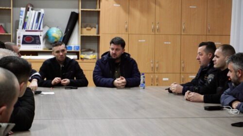 Më shumë se 30 shtëpi të kapluar nga uji, Elmazi: Do mbështesim familjet e prekura!