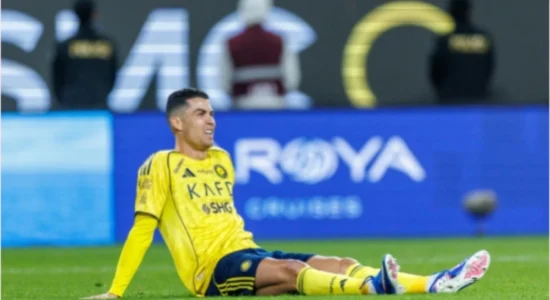 E bujshme në Arabinë Saudite; Al Nassr, pasiv në merkato dhe Ronaldo refuzon të luajë