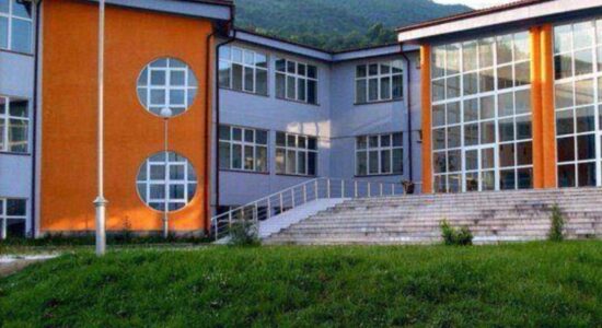 Alarm për bombë edhe në Gjimnazin 7 Marsi në Tetovë!