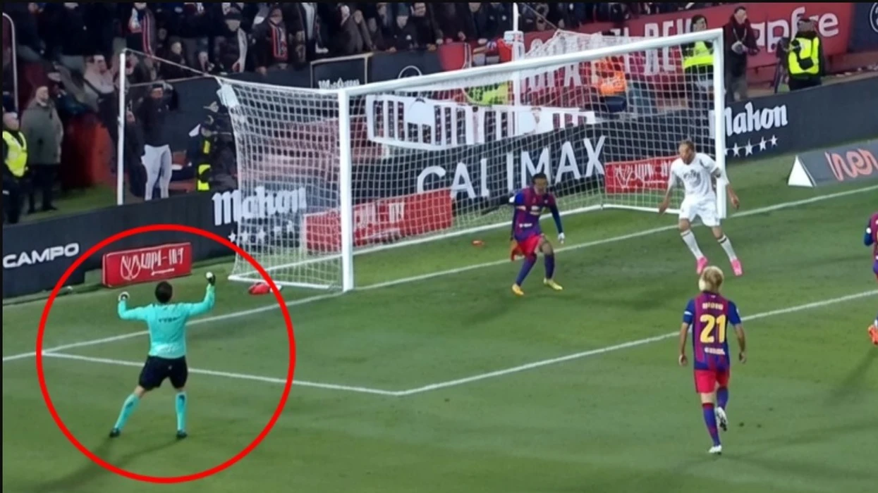 (VIDEO) Gjesti i gjyqtarit Munuera Monteros në ndeshjen kundër Albacetes, bezdis tifozët e Barcelonës