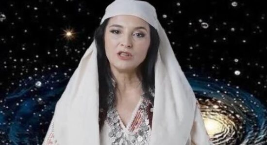 Aktorja shqiptare padit institucionet për përdorimin e imazhit të saj nga ministrja virtuale Diella