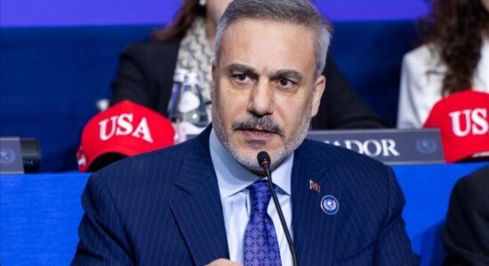 Fidan: Turqia është e gatshme të kontribuojë në Gaza “në çdo mënyrë të mundshme”