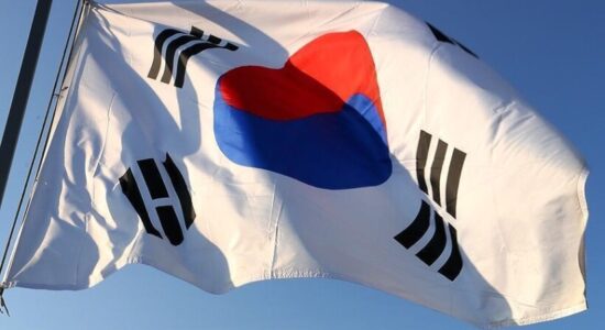 Koreja e Jugut shqyrton bashkimin me iniciativën e NATO-s për armatosjen e Ukrainës