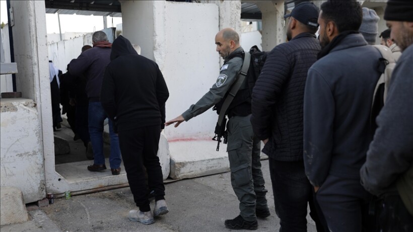 Izraeli shtrëngon kufizimet e hyrjes në Al-Aksa të premten e parë të Ramazanit