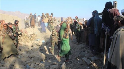 Pakistani i shpall luftë Afganistanit, bombardime masive dhe kërcënime për të shtypur talebanët