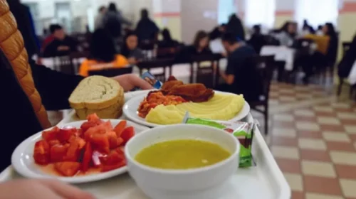 MASH: Studentët mund të aplikojnë për subvencione për ushqim deri më 5 shkurt