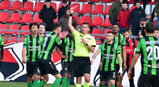 Kundërpërgjigjet Bashkimi: FFM ngatërron pështymën me pullat e palltos së tifozëve në tribuna