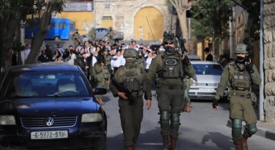 Forcat izraelite arrestojnë gazetarë dhe aktivistë të huaj në Bregun Perëndimor pas sulmeve të kolonëve