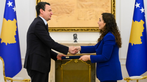 Vjosa Osmani cakton Albin Kurtin mandatar për formimin e Qeverisë