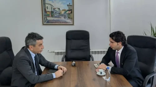 Mexhiti takon ish-këshilltarin e administratës Trump, diskutohet bashkëpunimi ekonomik dhe energjetik