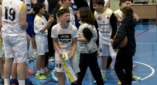 Super talenti Ammar Adili shpërthen me 60 pikë në parket