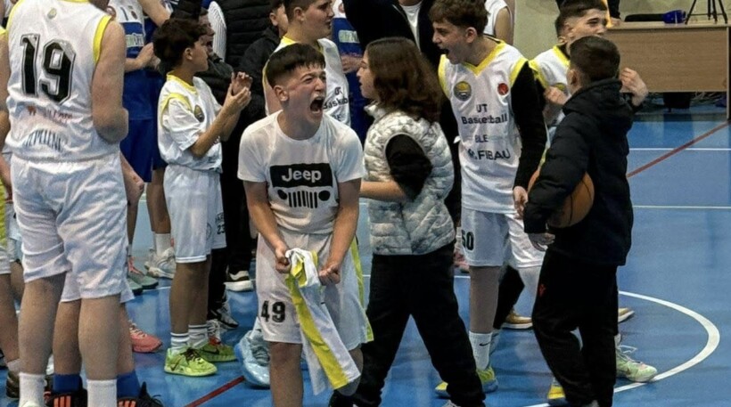 Super talenti Ammar Adili shpërthen me 60 pikë në parket