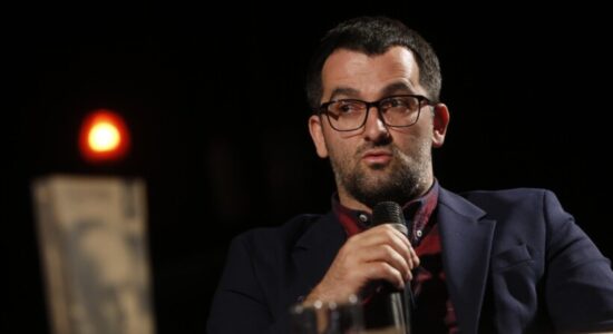 Prokuroria Speciale interviston Shkëlzen Gashin nën dyshimin për “nxitje të përçarjes dhe mosdurimit”