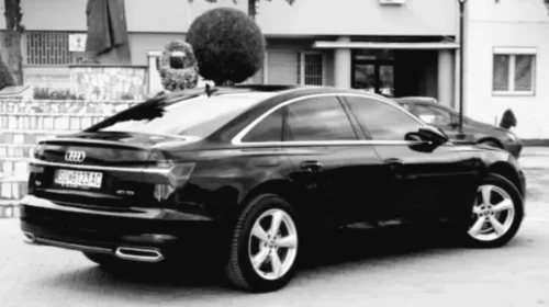 Për shkak të borxhit, Komuna e Strugës nuk mund ta shesë në ankand veturën Audi të Ramiz Merkos