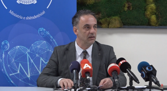 (VIDEO) Keqpërdorimet në shëndetësi, ministri Aliu paralajmëron masa parandaluese dhe ndëshkuese