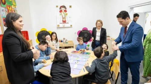 Sali: Personat me Sindromën Down nuk kanë nevojë për mëshirë, por për mundësi dhe mirëkuptim