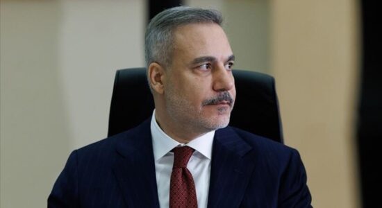 Kryediplomati turk, Fidan: Turqia bën thirrje për uljen e tensioneve, monitorohen rreziqet rajonale dhe globale