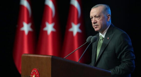 Presidenti turk shënon përvjetorin e miratimit të himnit kombëtar