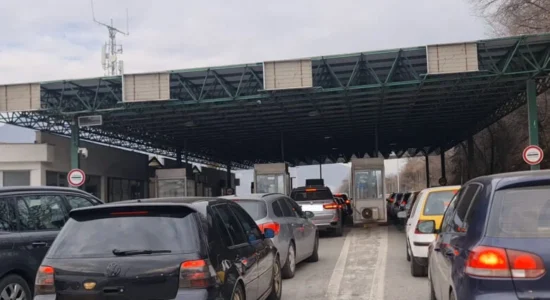 (VIDEO) Mbi 20 mijë qytetarë të Maqedonisë së Veriut, udhëtuan jashtë shtetit