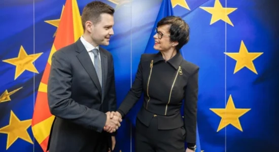 Mucunski në takim me eurokomisaren Kos: Qeveria tërësisht e përkushtuar në përparimin e procesit integrues