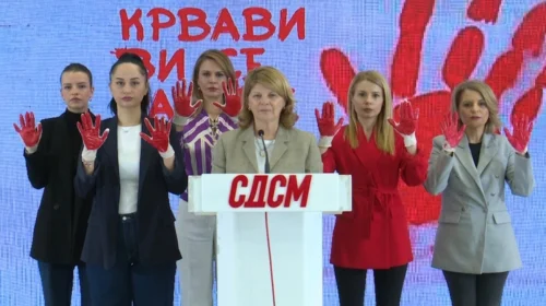 (VIDEO) Me “duar të përgjakura” gratë e LSDM-së kërkuan dorëheqjen e Toshkovskit