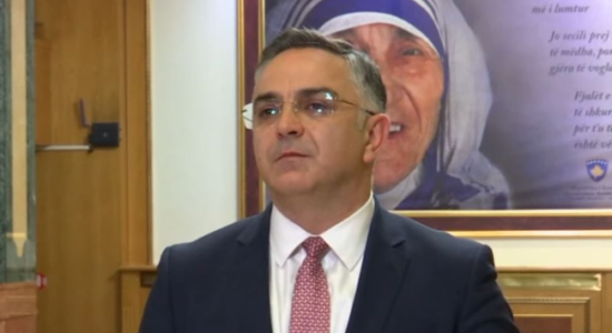 AAK-ja nuk ishte në seancë, Tahiri: Nuk bëhemi pjesë një cirku