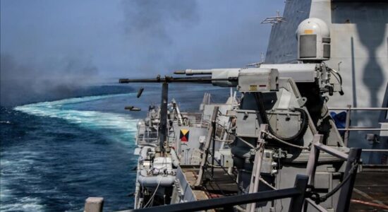 SHBA po përgatitet të dislokojë një aeroplanmbajtëse të tretë në rajon për sulme ndaj Iranit