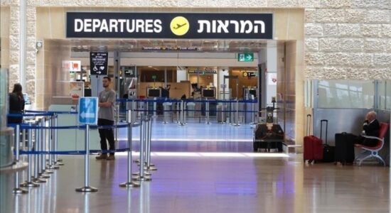 Aeroporti “Ben Gurion” i Izraelit evakuohet për shkak të sirenave pas lëshimit të raketave nga Irani