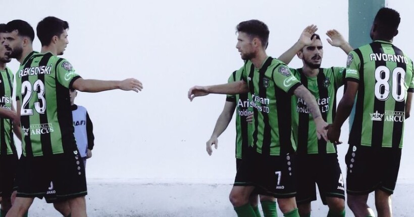 Bashkimi mposht Shkupin, Struga ndalet në barazim