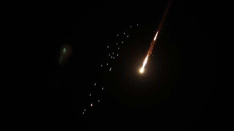 Irani nis sulme të reja me raketa ndaj Izraelit, një raketë bie pranë Kudsit