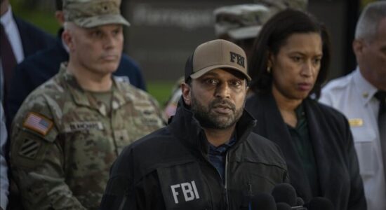 CNN: Hakerë të lidhur me Iranin depërtojnë në emailet personale të drejtorit të FBI-së