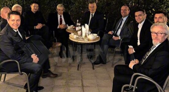Takim i papritur pas iftarit në Tiranë te Rama: Ali Ahmeti dhe Fatmir Limani ulen në të njëjtën tryezë