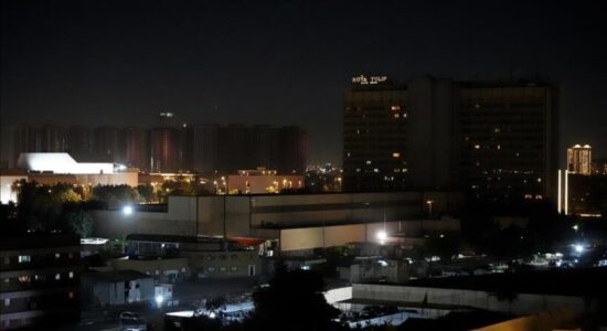 Një dron rrëzohet në selinë e inteligjencës irakiane në Bagdad