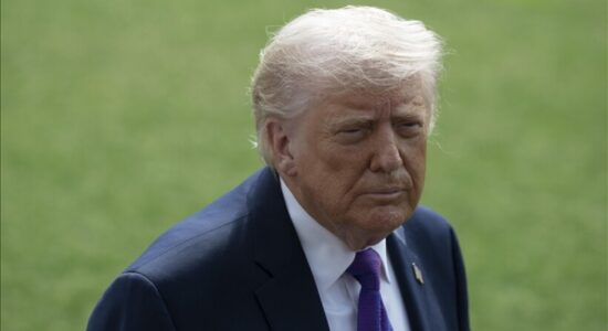 Trump: Aktualisht po bisedojmë me 7 vende për sigurimin e Ngushticës së Hormuzit