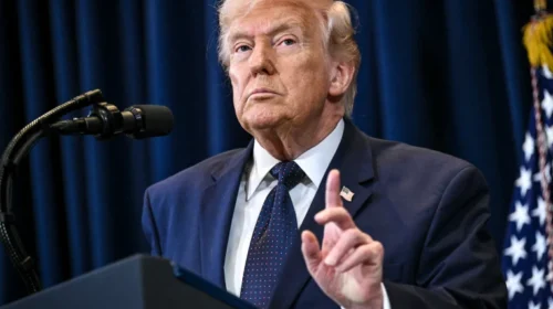 Ultimatumi i Trump për Iranin: Nëse nuk hapet Hormuzi do të shkatërrojmë të gjitha centralet