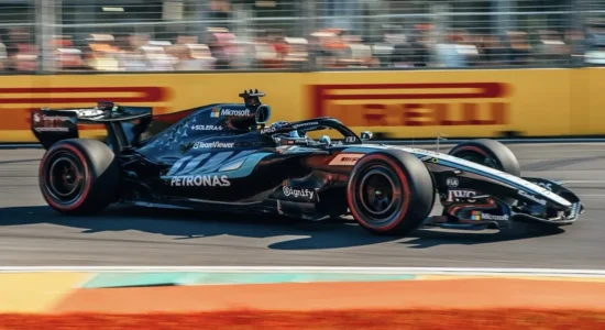 Mercedes shkëlqen në Melburn, Russell siguron “pole position”, Verstappen i 20-ti pas aksidentit