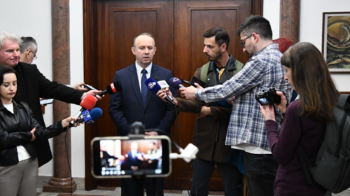 Gashi: “Badenteri” në Kushtetuese s’duhet të jetë tabu