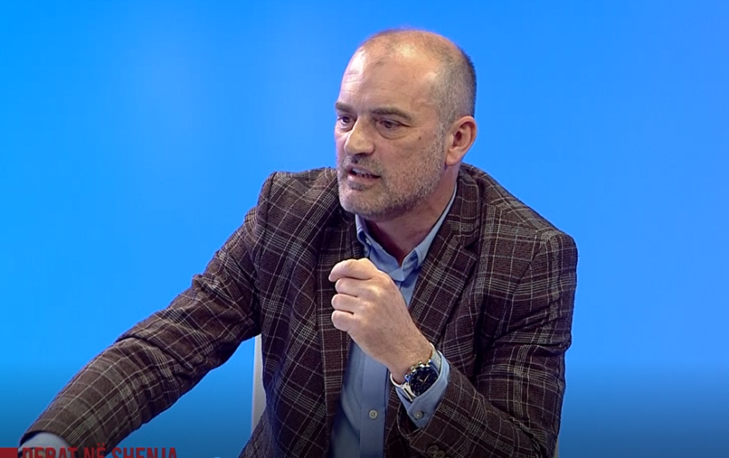 Snopçe  ASH u goditë nga të gjitha anët  Taravari edhe një mandat në krye të partisë