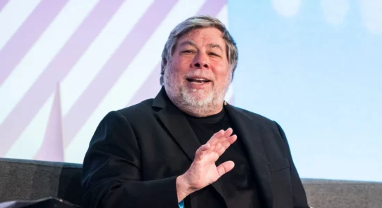 Bashkëthemeluesi i Apple: Nuk jam fans i inteligjencës artificiale