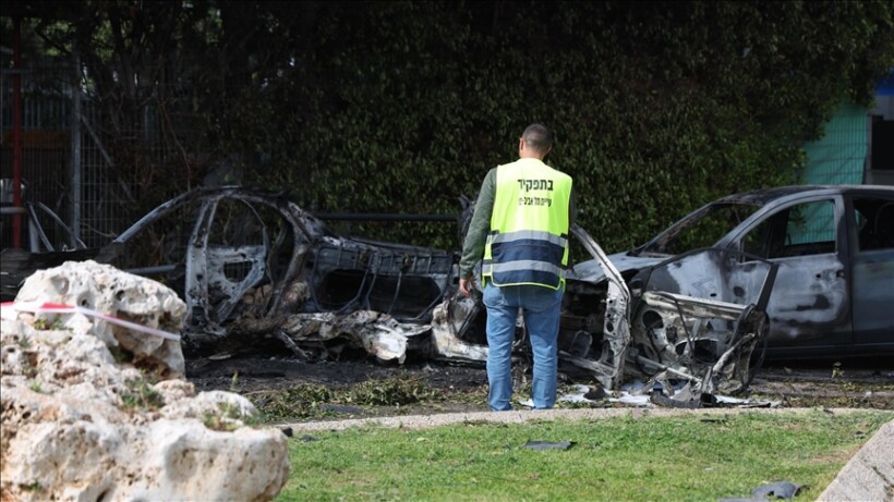 Fragmente nga raketat iraniane goditën disa vende në qendër të Izraelit