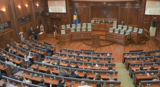 Kuvendi i Kosovës nuk kalon amendamentet e Osmanit, thirret seanca e jashtëzakonshme