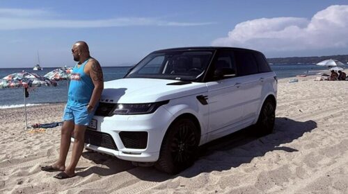 (VIDEO) Digjet makina e kryetarit të Komunës së Shutkës