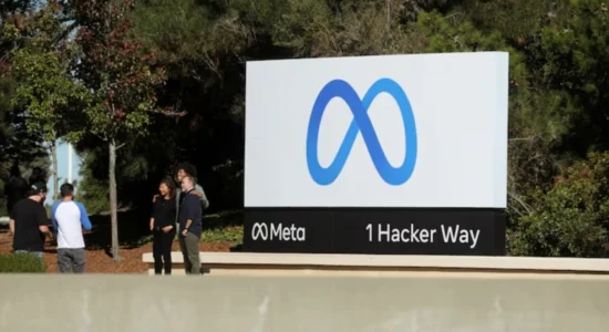 Meta planifikon shkurtime të mëdha të vendeve të punës ndërsa kostot e inteligjencës artificiale rriten
