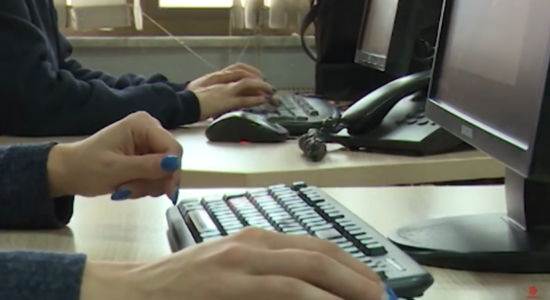 (VIDEO) Parregullsi të shumta në Ministrinë për Marrëdhënie mes Bashkësive