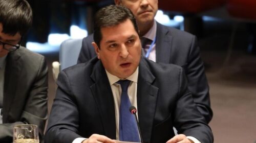 Ambasadori rus: Moska po ndërmerr hapat e nevojshëm për zgjidhjen e konfliktit në Lindjen e Mesme