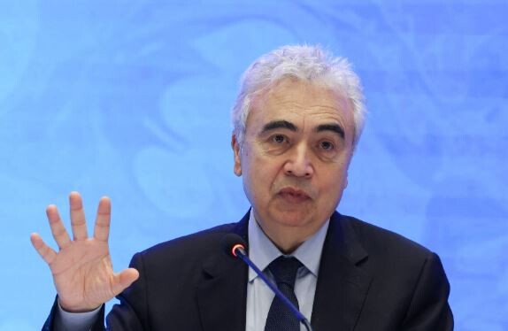 Agjencia Ndërkombëtare e Energjisë: Bota përballet me krizën më të madhe të naftës në histori