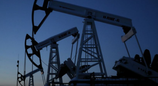 WSJ: Çmimet e naftës do të rriten ndjeshëm për shkak të sulmeve ndaj Iranit