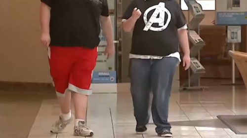 (VIDEO) “Taksë mbi sheqerin” për të luftuar obezitetin, 65% e qytetarëve janë mbipeshë